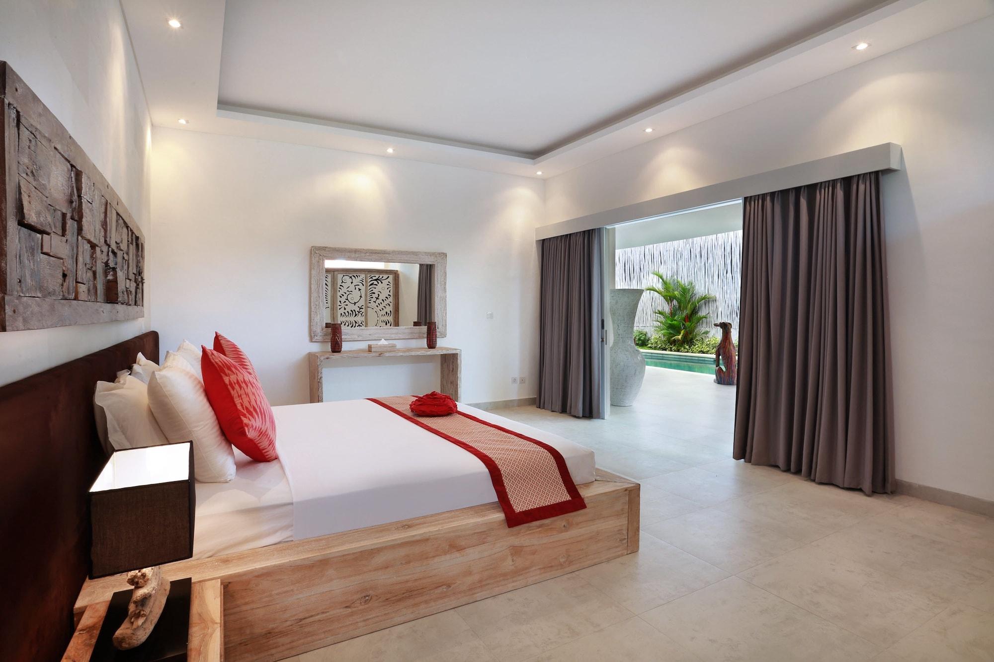 Seminyak White Design Villa Exterior photo