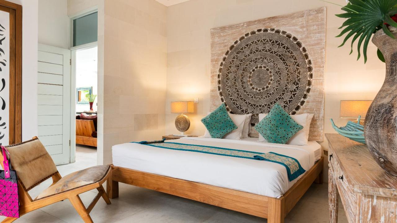 Seminyak White Design Villa Exterior photo
