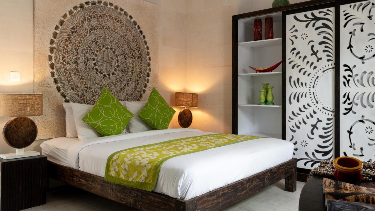 Seminyak White Design Villa Exterior photo
